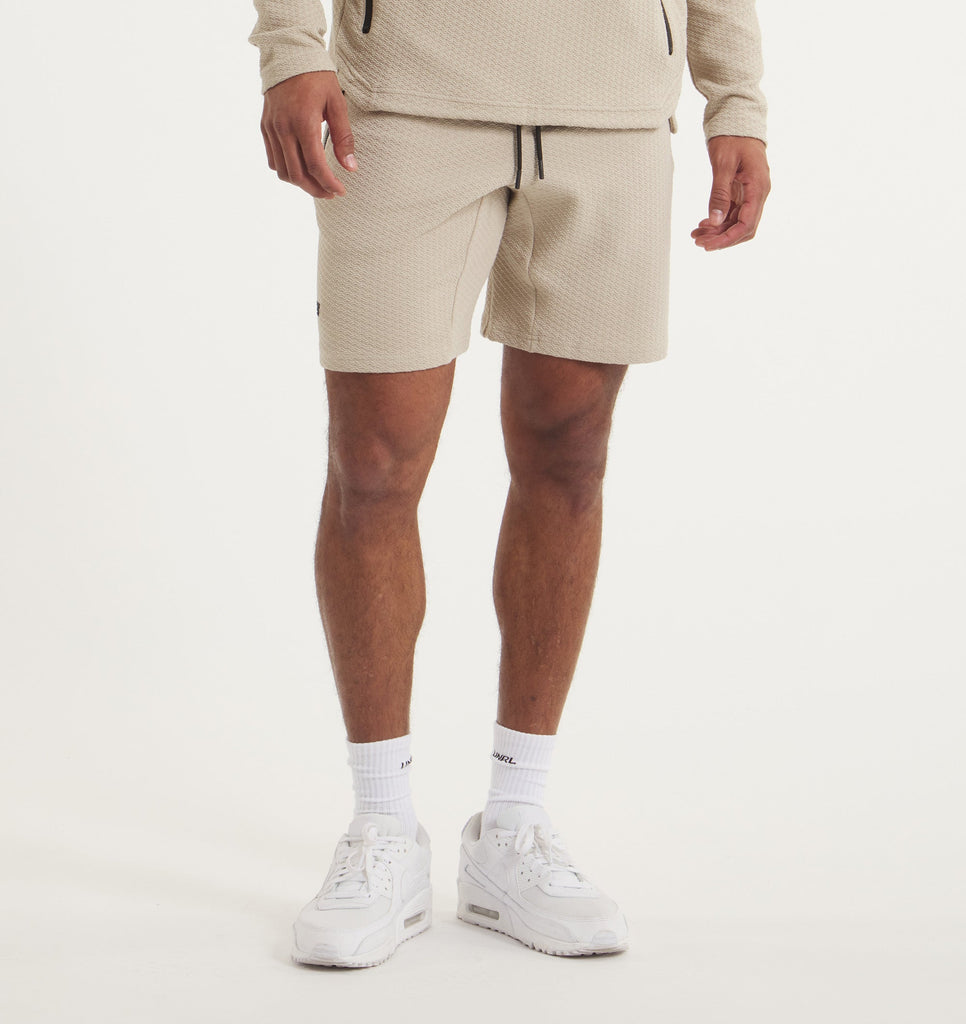 Elevation Short