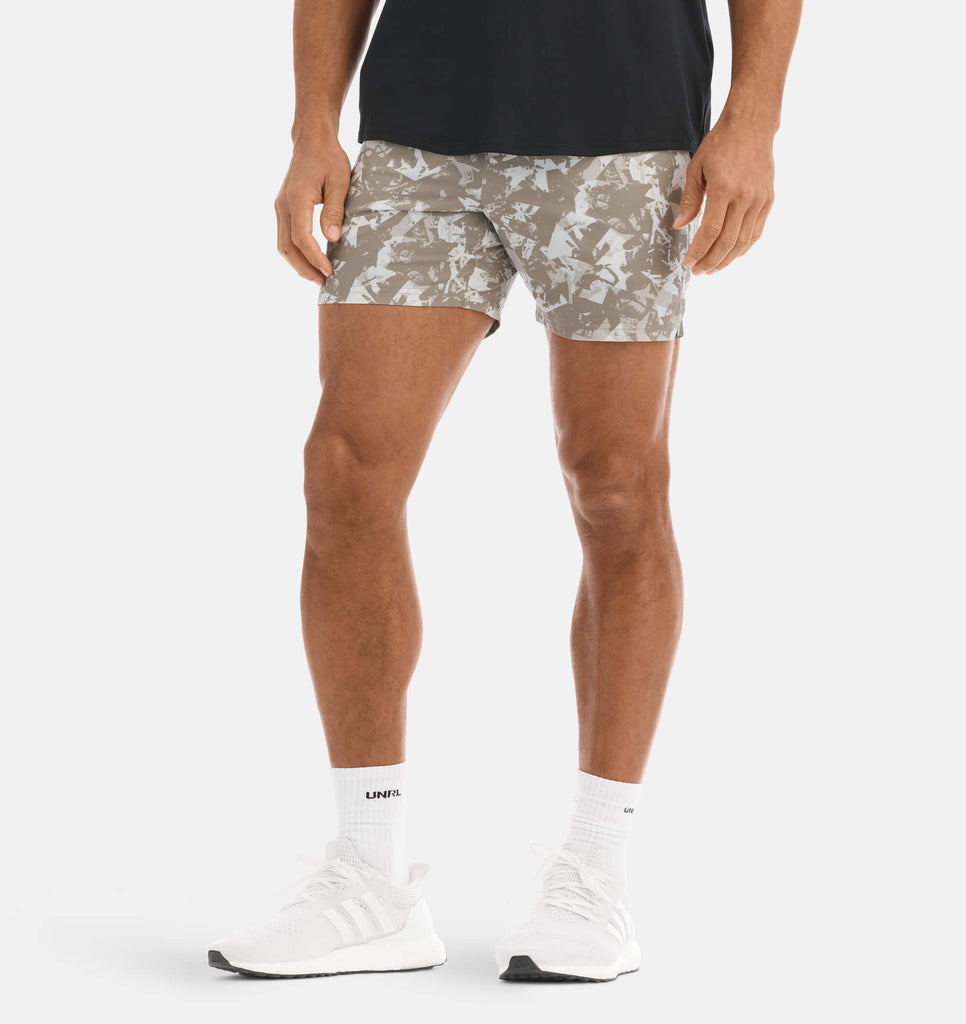Stride Short [5.5"]