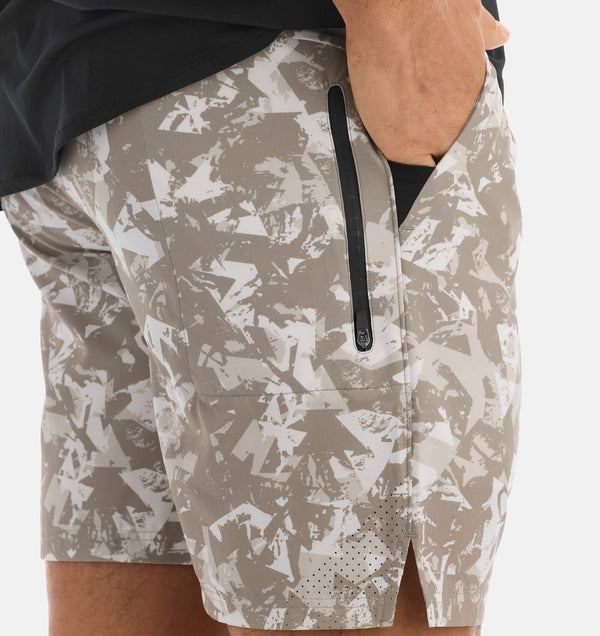 Stride Short [7.5