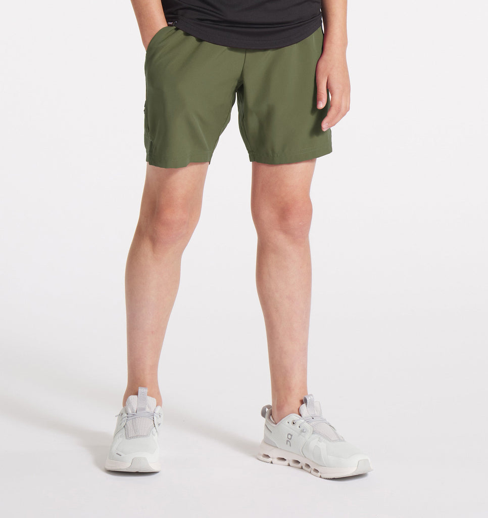 Youth Stride Short [7.5"]