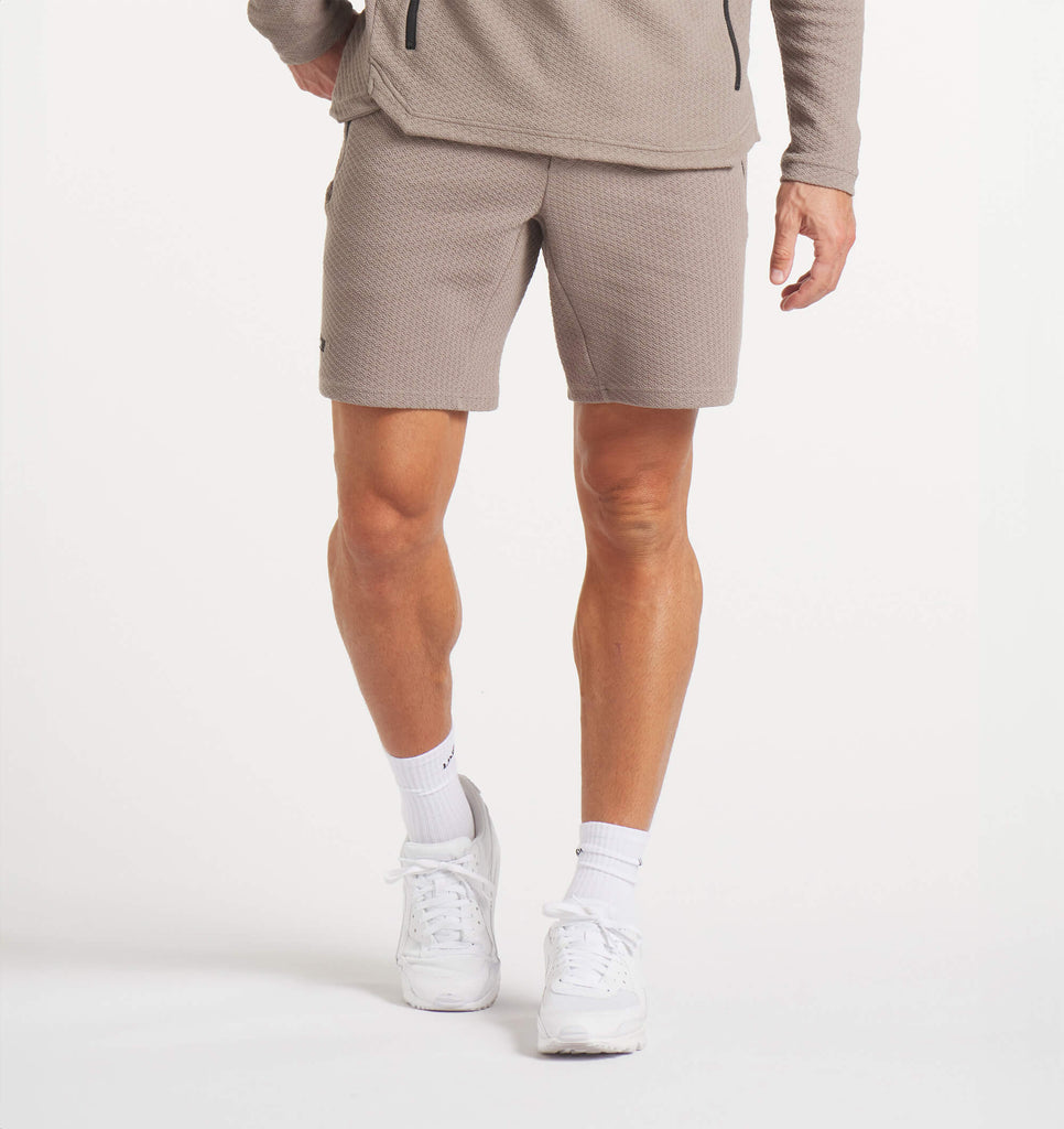 Elevation Short